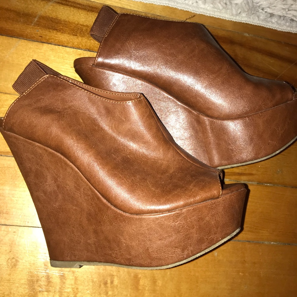 Madden Girl by Steve Madden Wedges